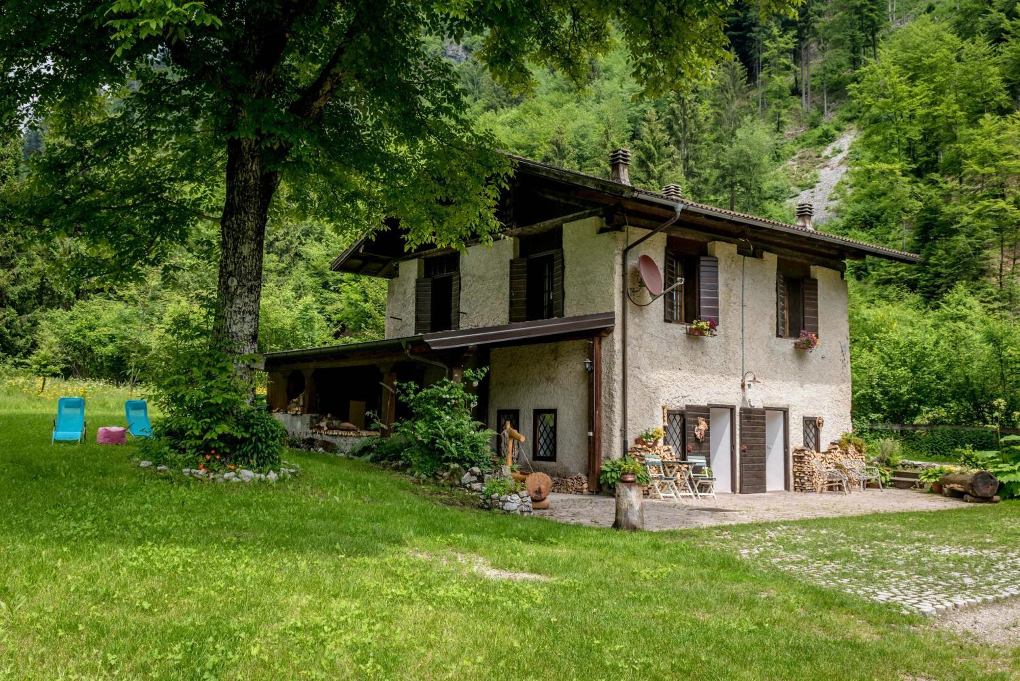 Chalet Silenthia Villa Lenzumo di Concei Eksteriør billede